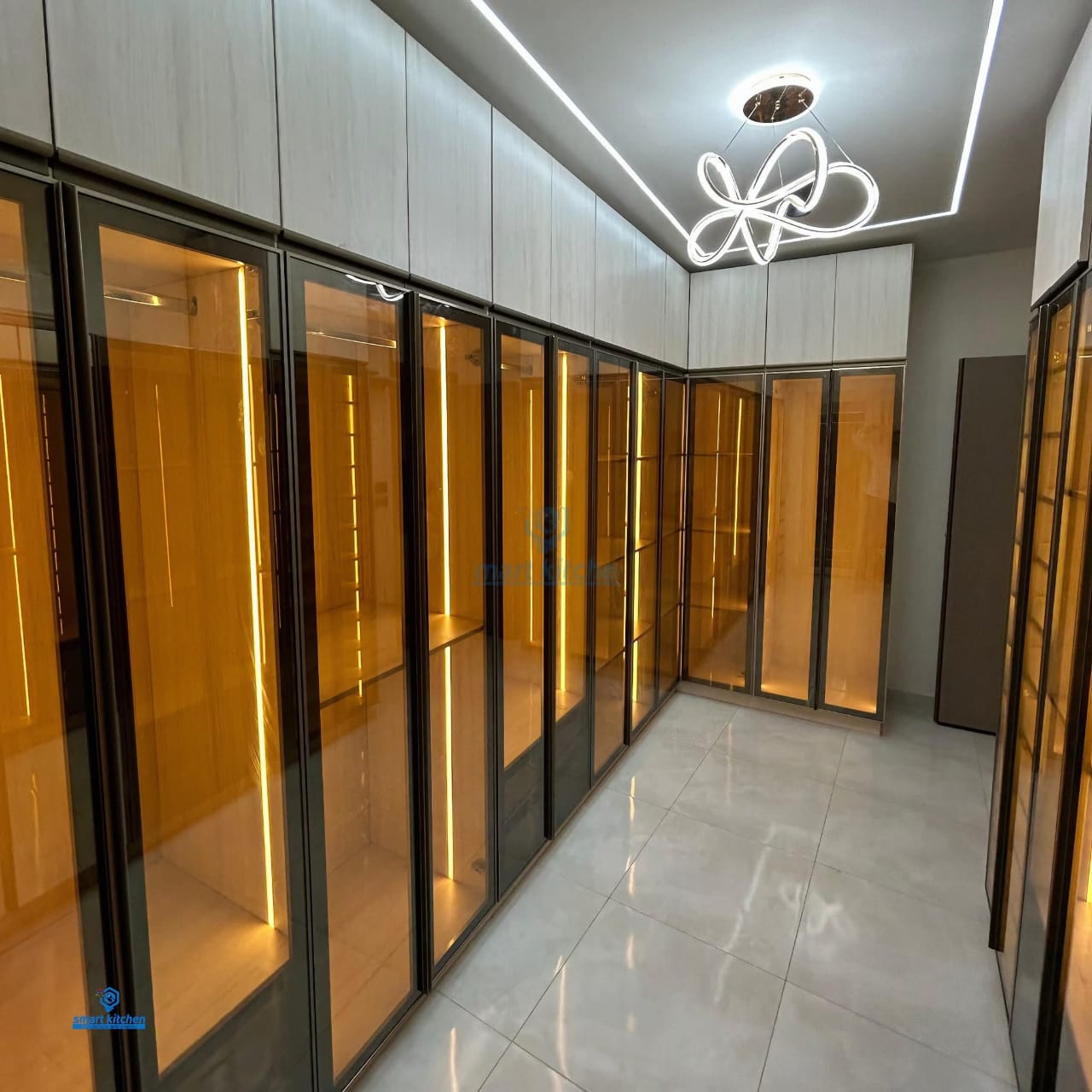 خزائن و دواليب