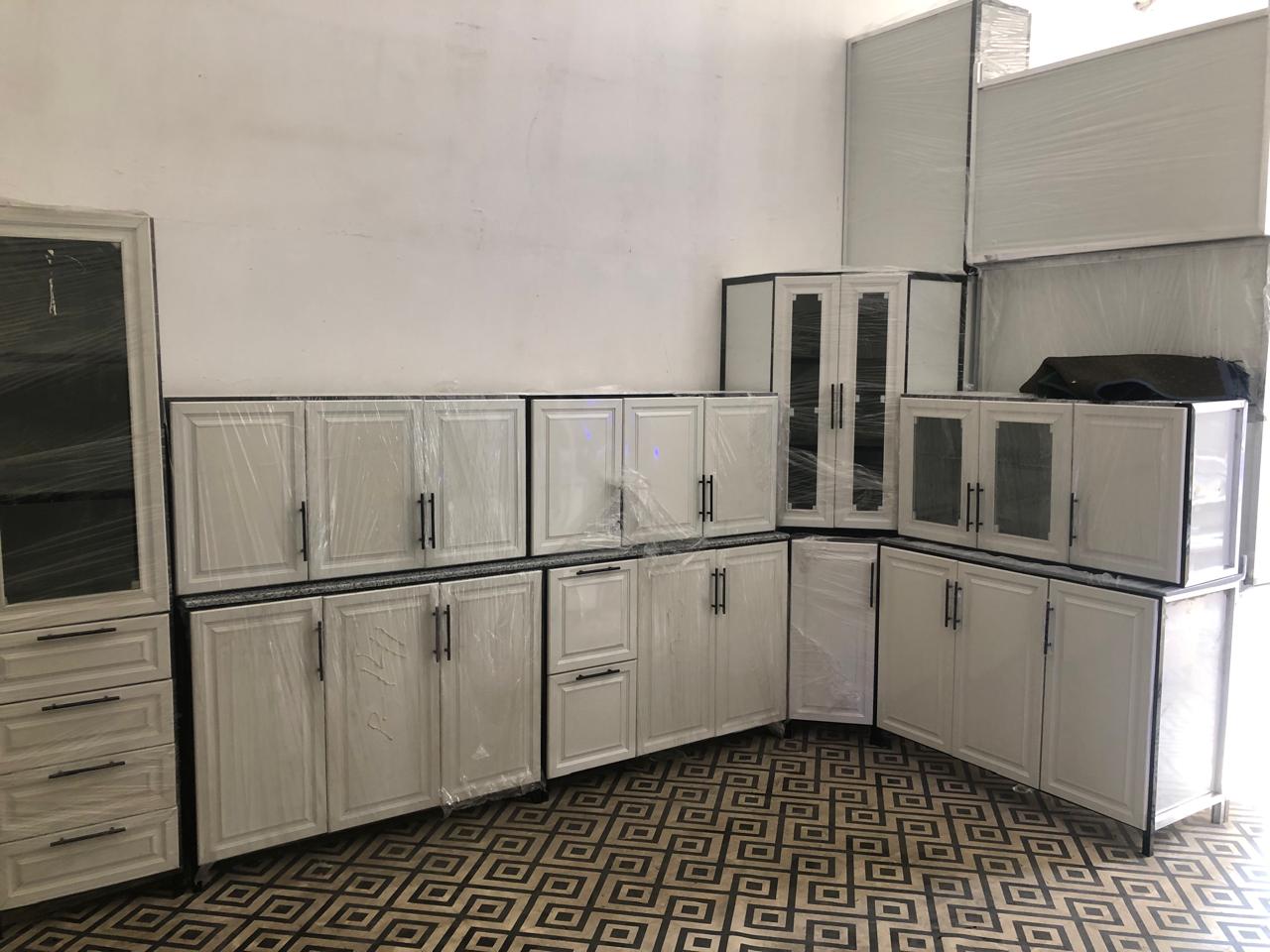 مطبخ مودرن ابيض جاهز